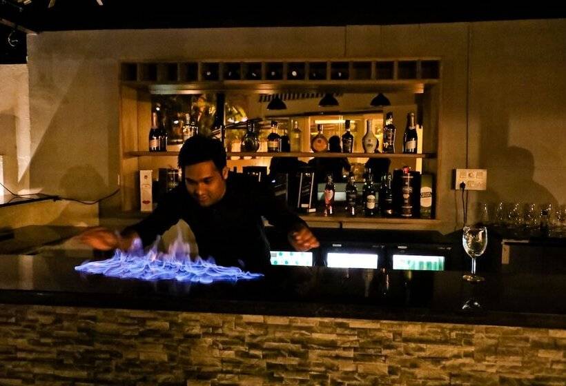 ホテル Calux Grand Baga Formerly Amara Grand