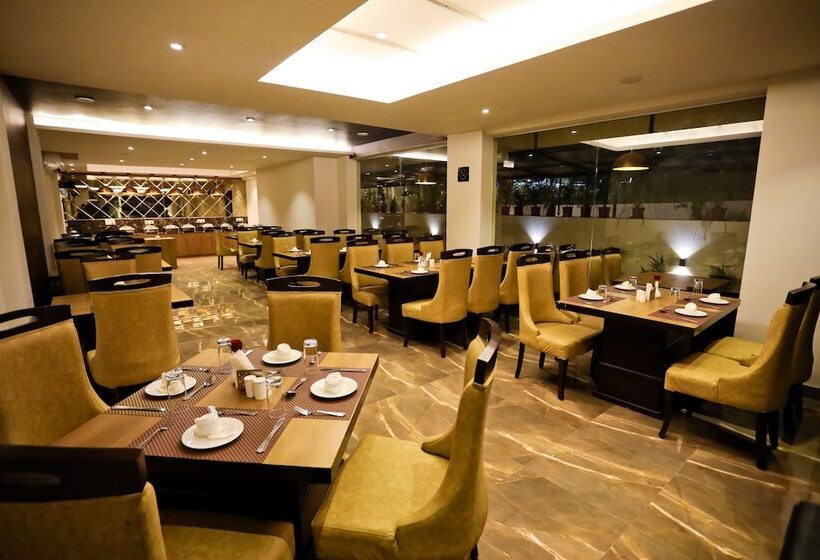 ホテル Calux Grand Baga Formerly Amara Grand