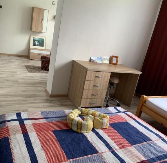 ホテル Horská Chata Primula   1000 M Nad Morom