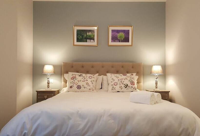 فندق Chez Jacqueline