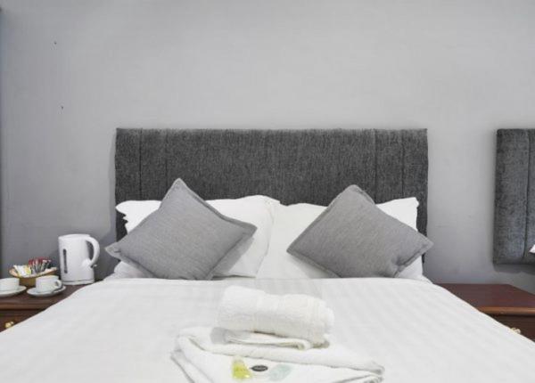 בית מלון כפרי Iway Inn