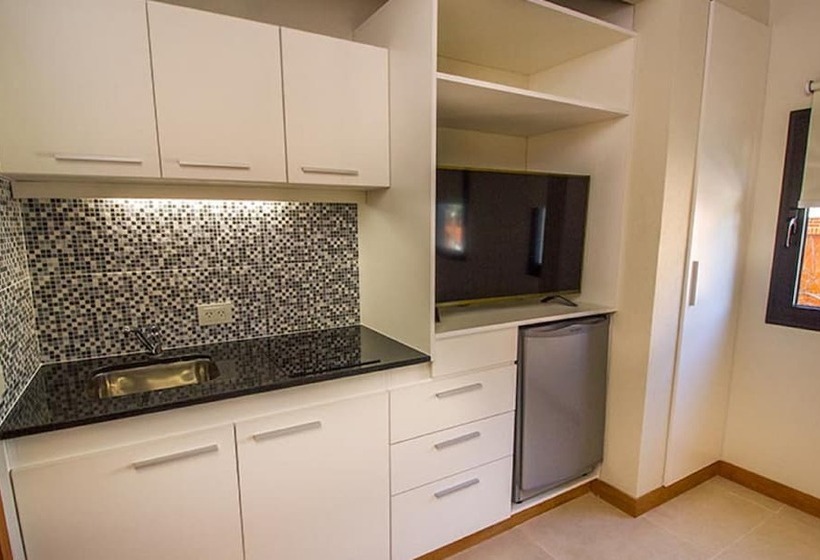 هتل Julieta Y El Mar