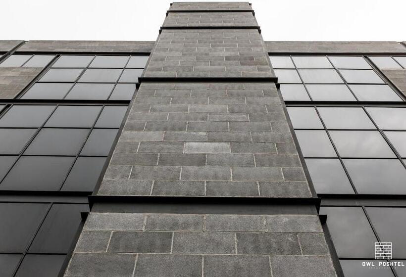 فندق Owl Poshtel Kanchanaburi