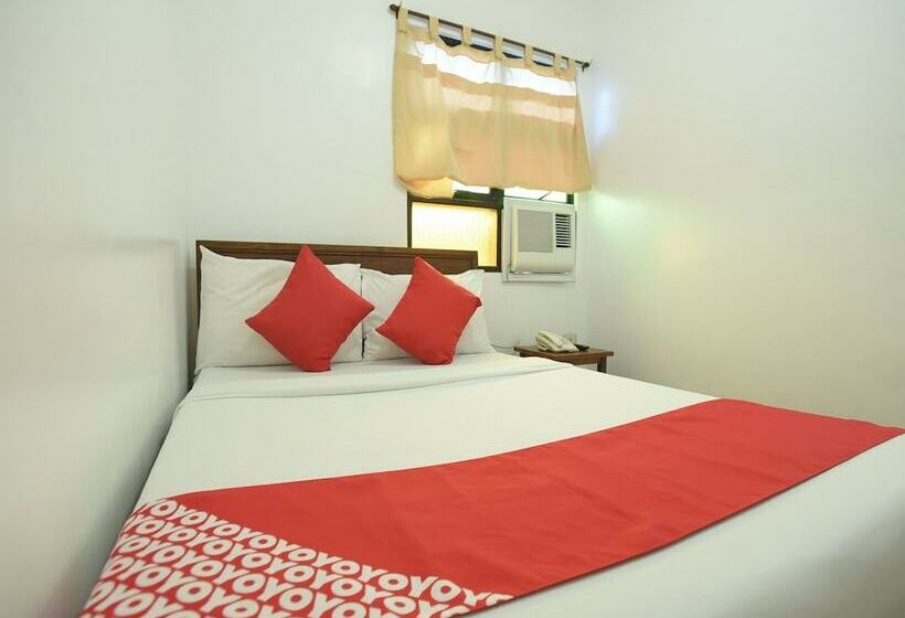 호텔 Reddoorz Plus At Balai Sofia Bed & Breakfast Batangas