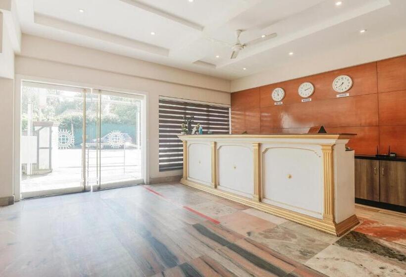 هتل Collection O Edassery Resort