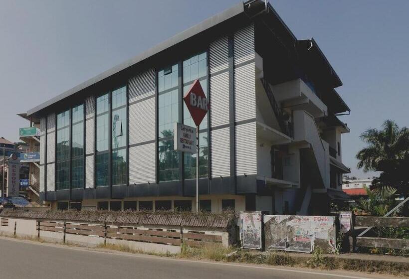 هتل Collection O Edassery Resort