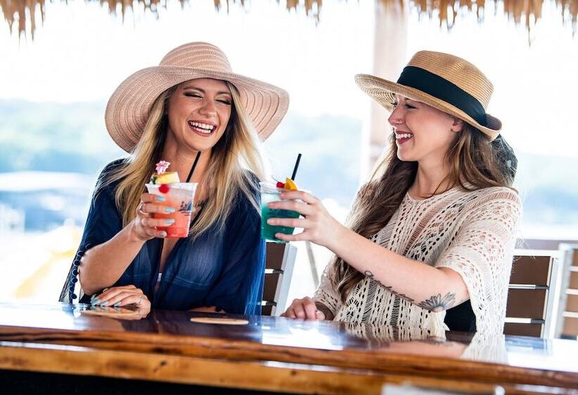 Margaritaville Lake Resort Lake Of The Ozarks