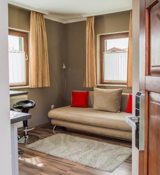 Medora Park Bagolyvár Apartmanház