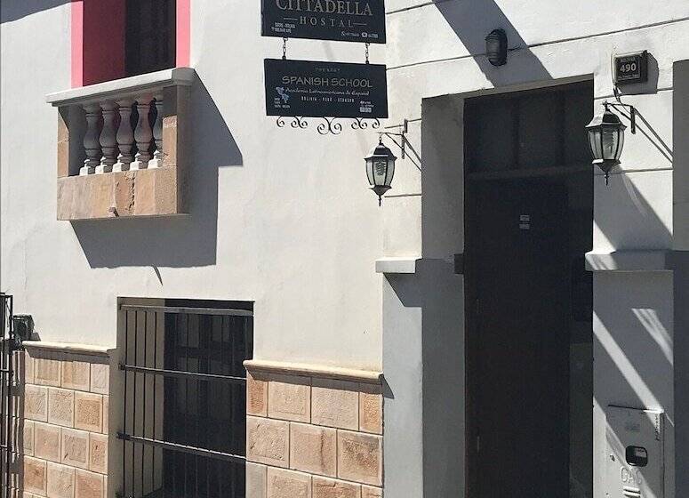 هاستل Cittadella Hostal