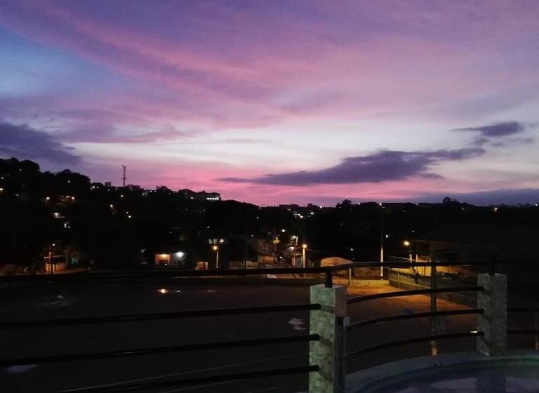 ユースホステル Hostal Happy Day