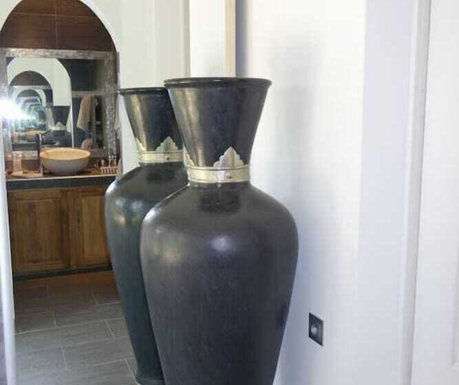 تختخواب و صبحانه Chez Virginie