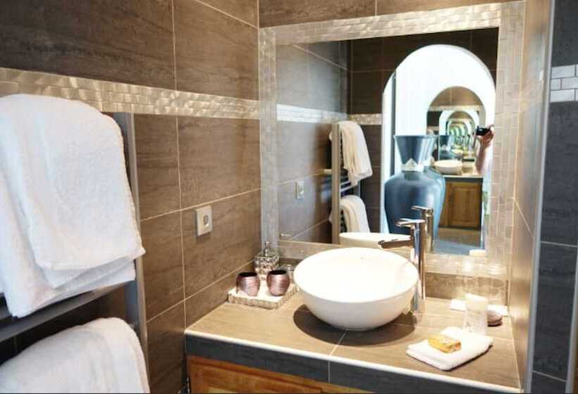 تختخواب و صبحانه Chez Virginie