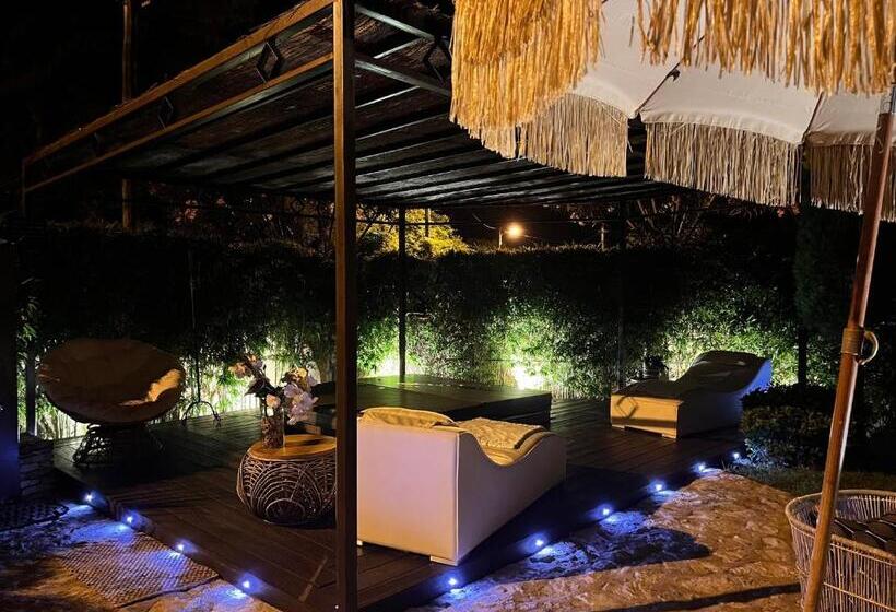 تختخواب و صبحانه Chez Virginie