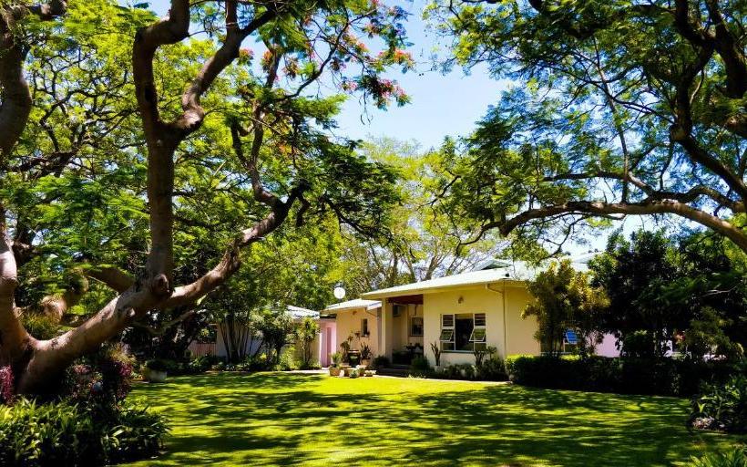 צימר Mtuba Manor Guest House