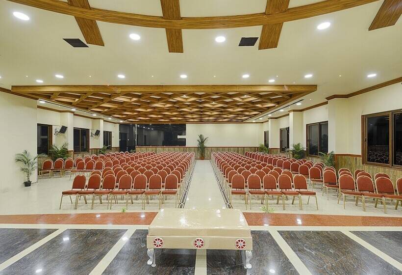 Отель Ramraj Regency