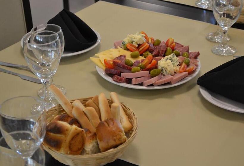 هتل Oscar Lescano   All Inclusive