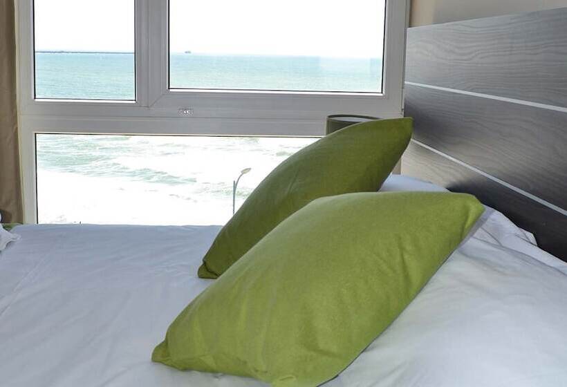 هتل Oscar Lescano   All Inclusive