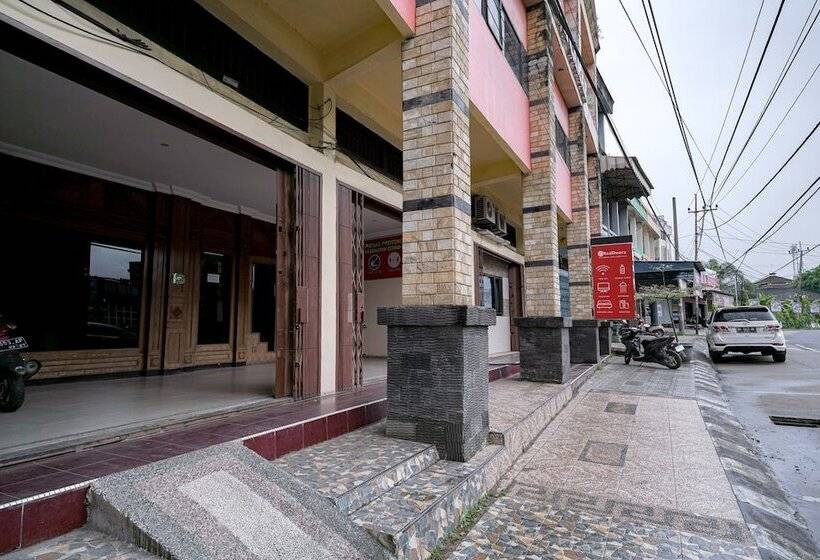 호텔 Reddoorz Plus Near Jambi Prima Mall