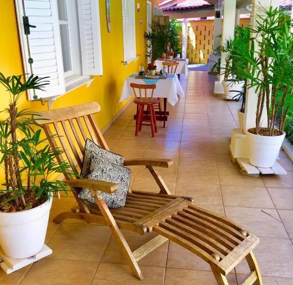 پانسیون Moa Pousada