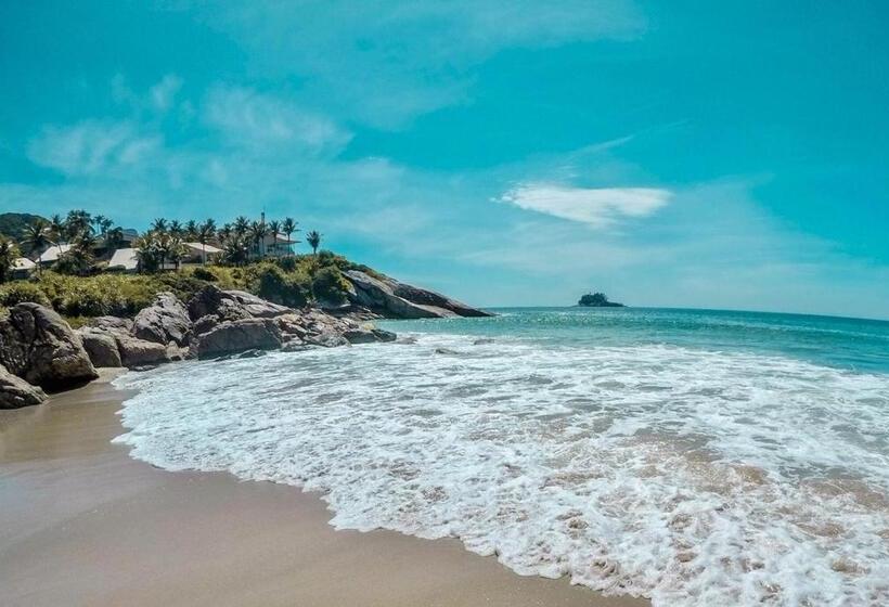 پانسیون Moa Pousada