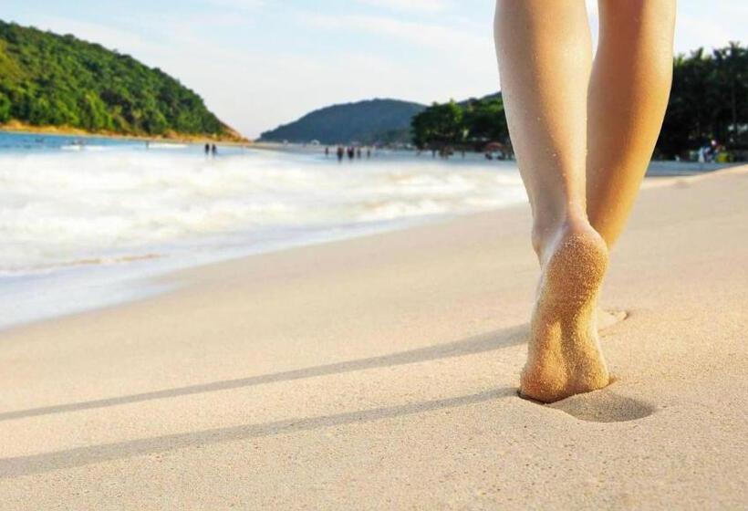 پانسیون Moa Pousada