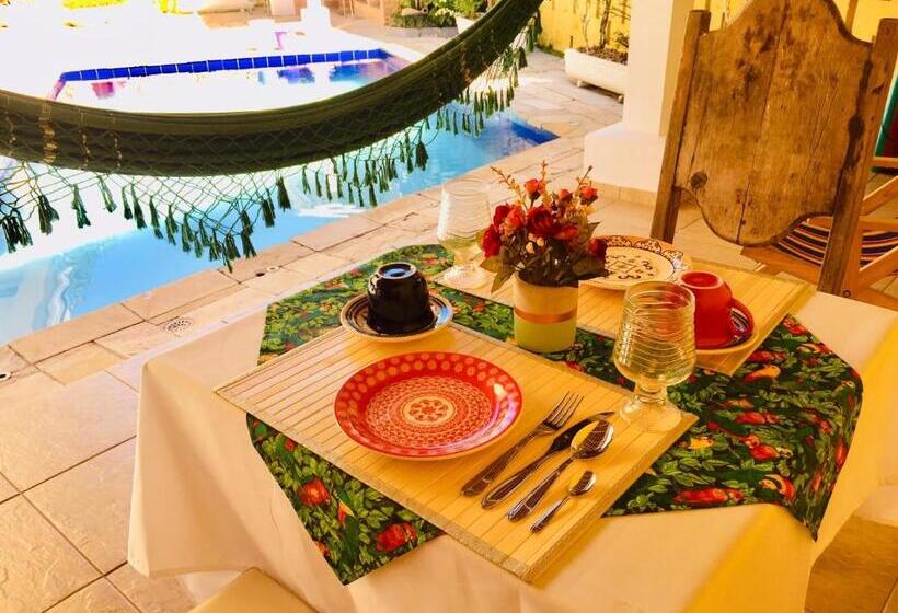 پانسیون Moa Pousada