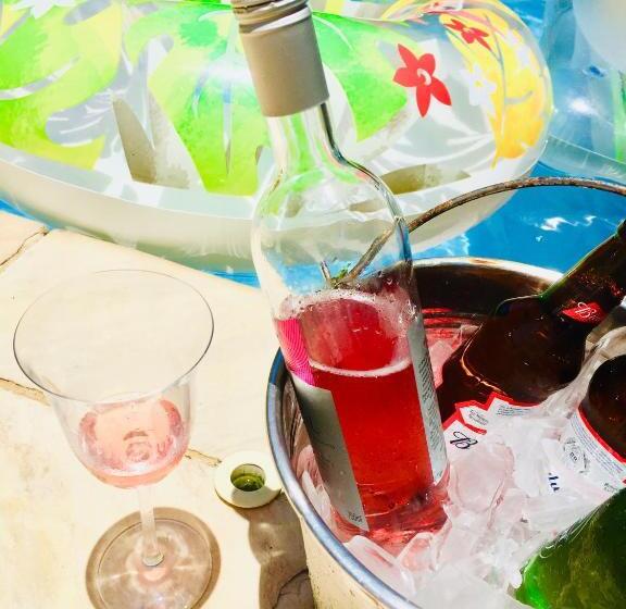 پانسیون Moa Pousada