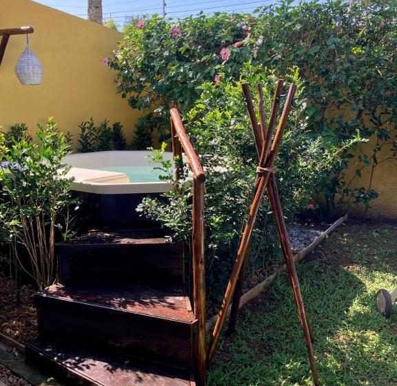 پانسیون Moa Pousada