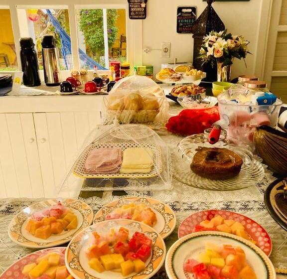 پانسیون Moa Pousada