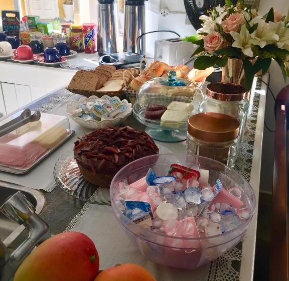 پانسیون Moa Pousada