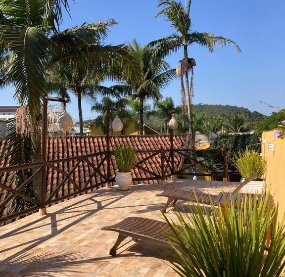 پانسیون Moa Pousada