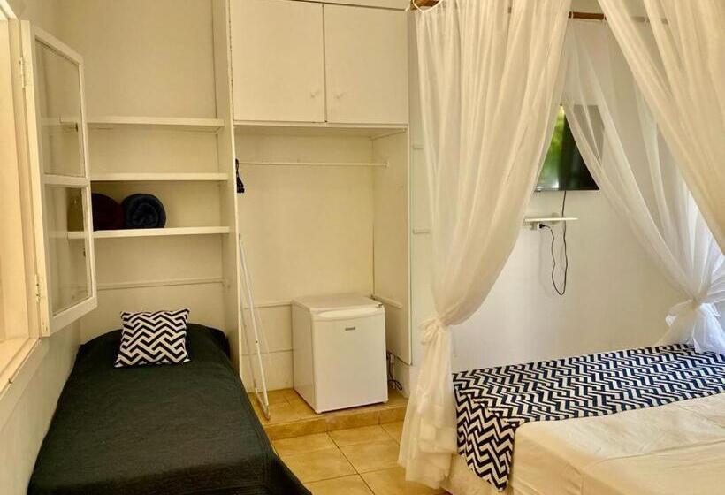 پانسیون Moa Pousada