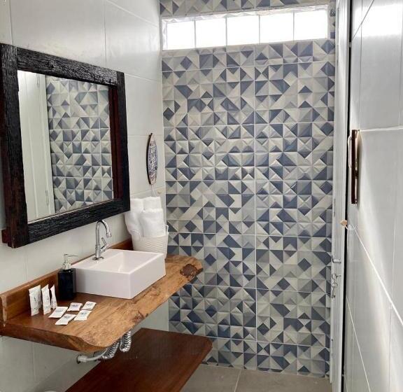 پانسیون Moa Pousada