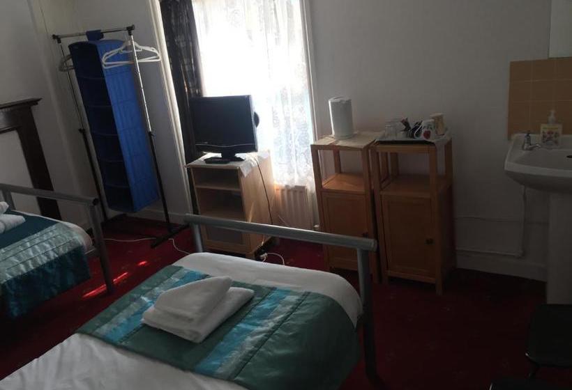 بنسيون Sandpiper Guest House