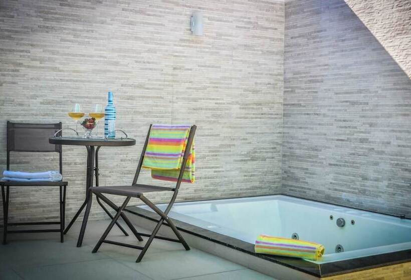 Styllus Motel Adults Only