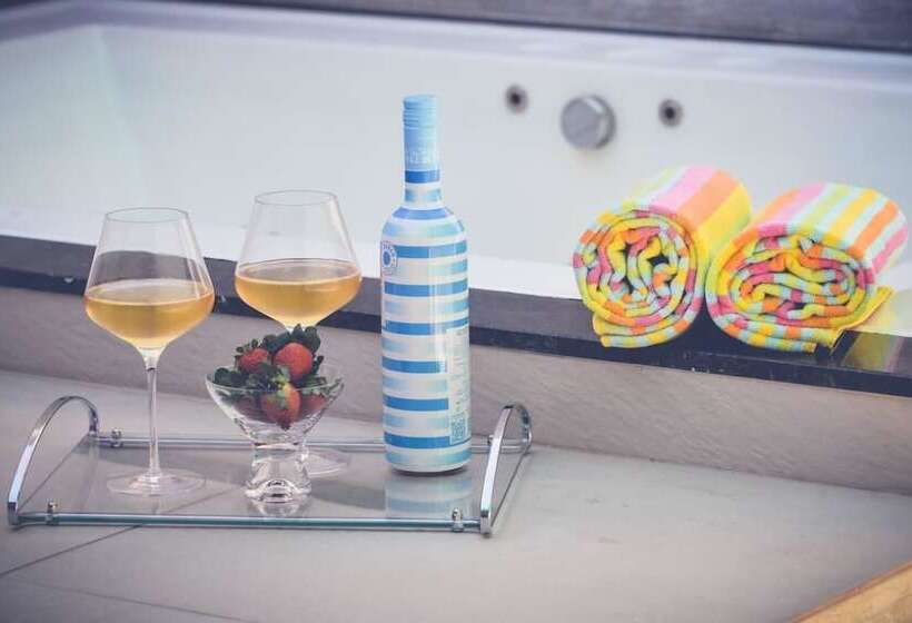 Styllus Motel Adults Only