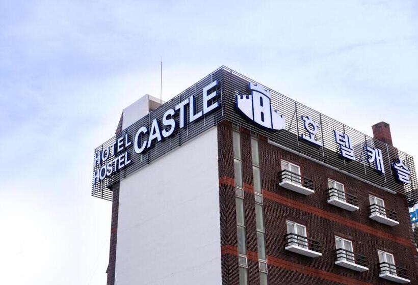 הוסטל Castle