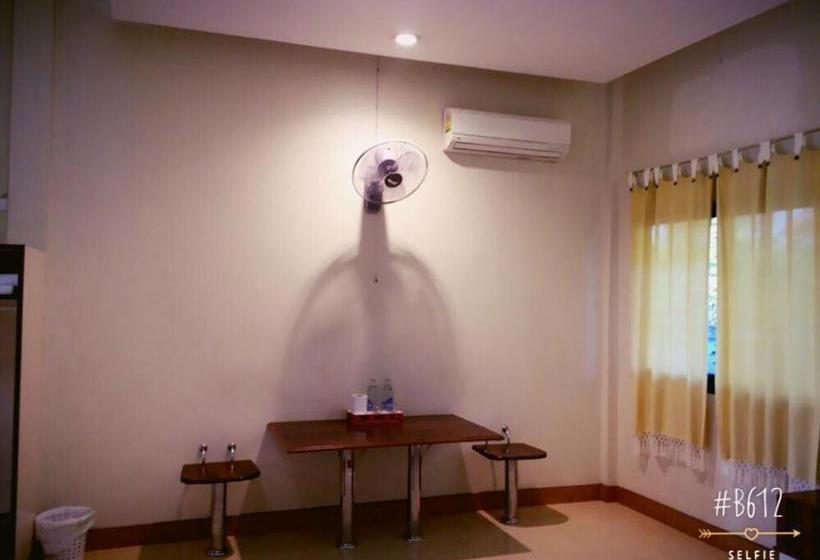 旅馆 First Garden Home Resort