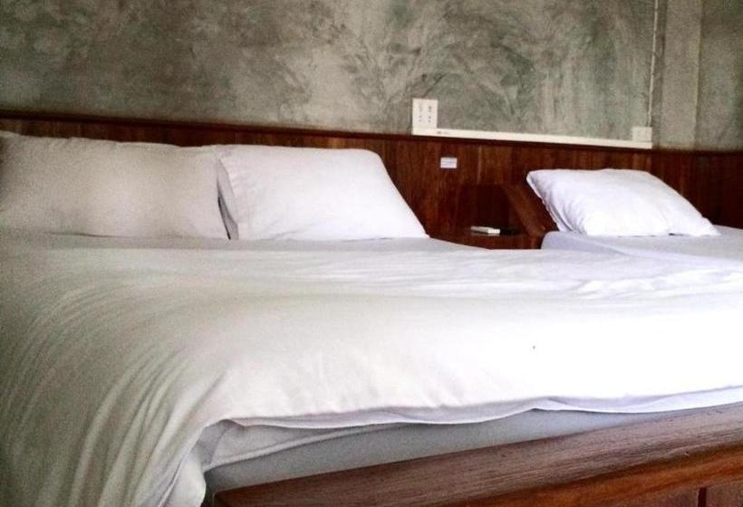 旅馆 First Garden Home Resort