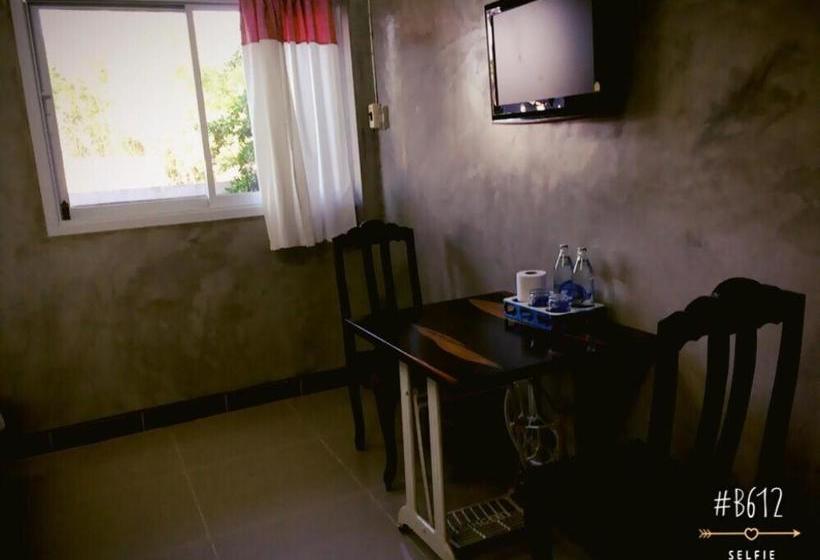 旅馆 First Garden Home Resort