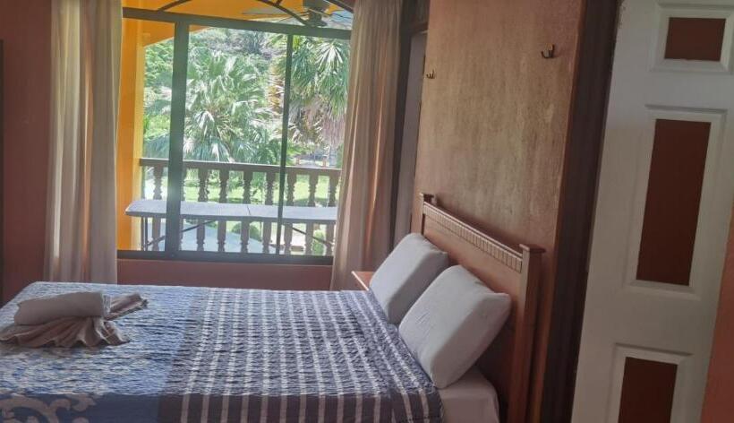 Apartahotel Playa Luna