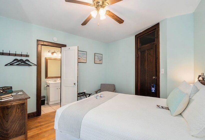 Historic Hotel Nichols