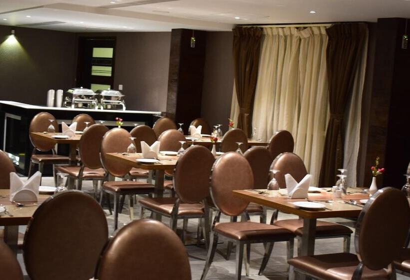 호텔 Ambara Suites