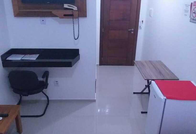 Капсульный Oтель Mais Hotel Express