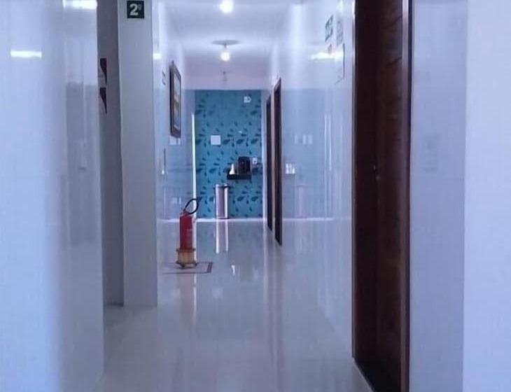 Капсульный Oтель Mais Hotel Express