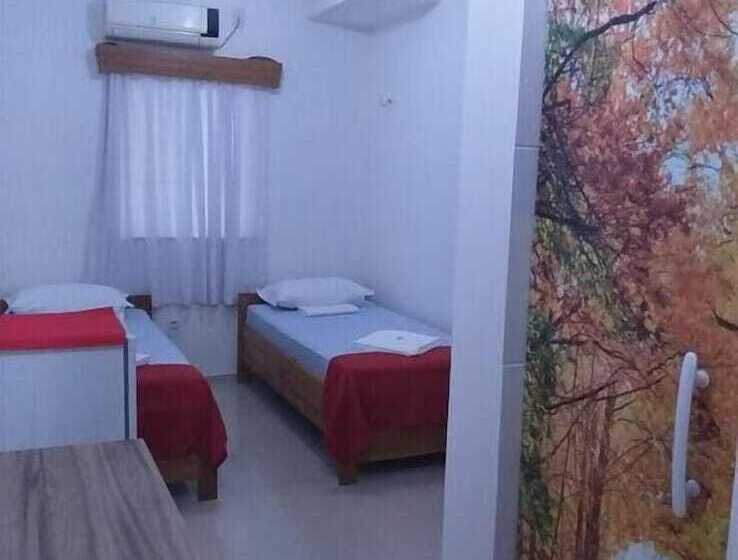 Капсульный Oтель Mais Hotel Express