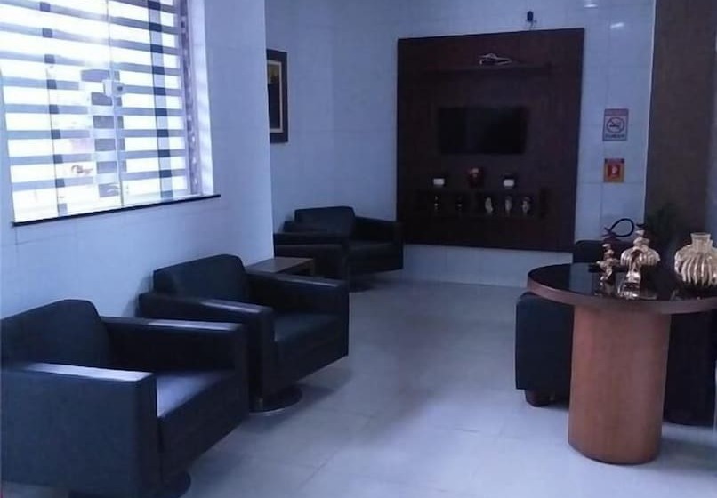 Капсульный Oтель Mais Hotel Express