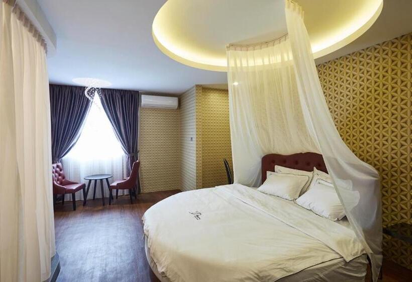 فندق Dream Luxury