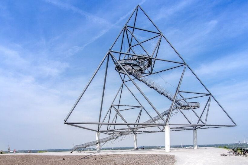 Отель Holiday Inn Express Oberhausen, An Ihg