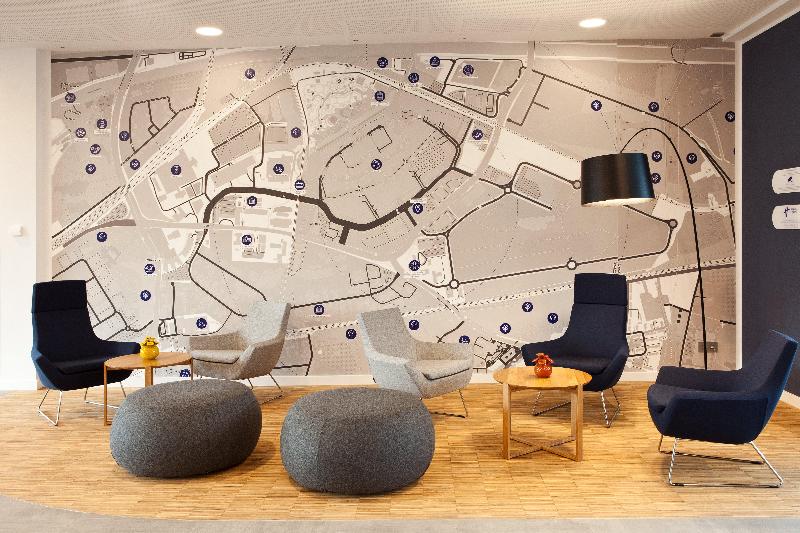 Отель Holiday Inn Express Oberhausen, An Ihg